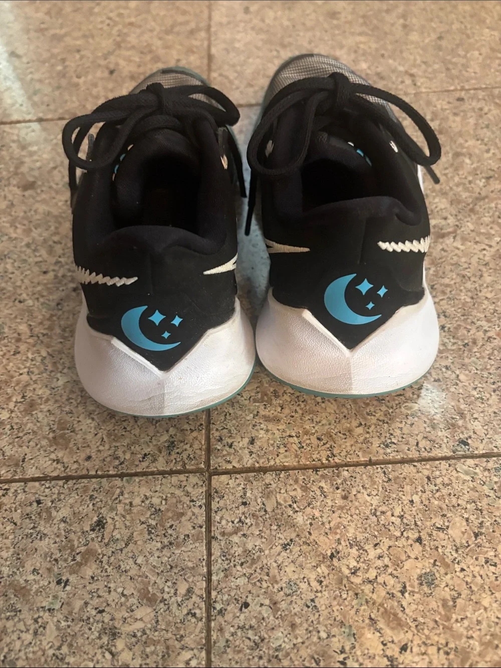 Nike - Kyrie Low 3 'Moon Black and Teal Athletic Sneakers